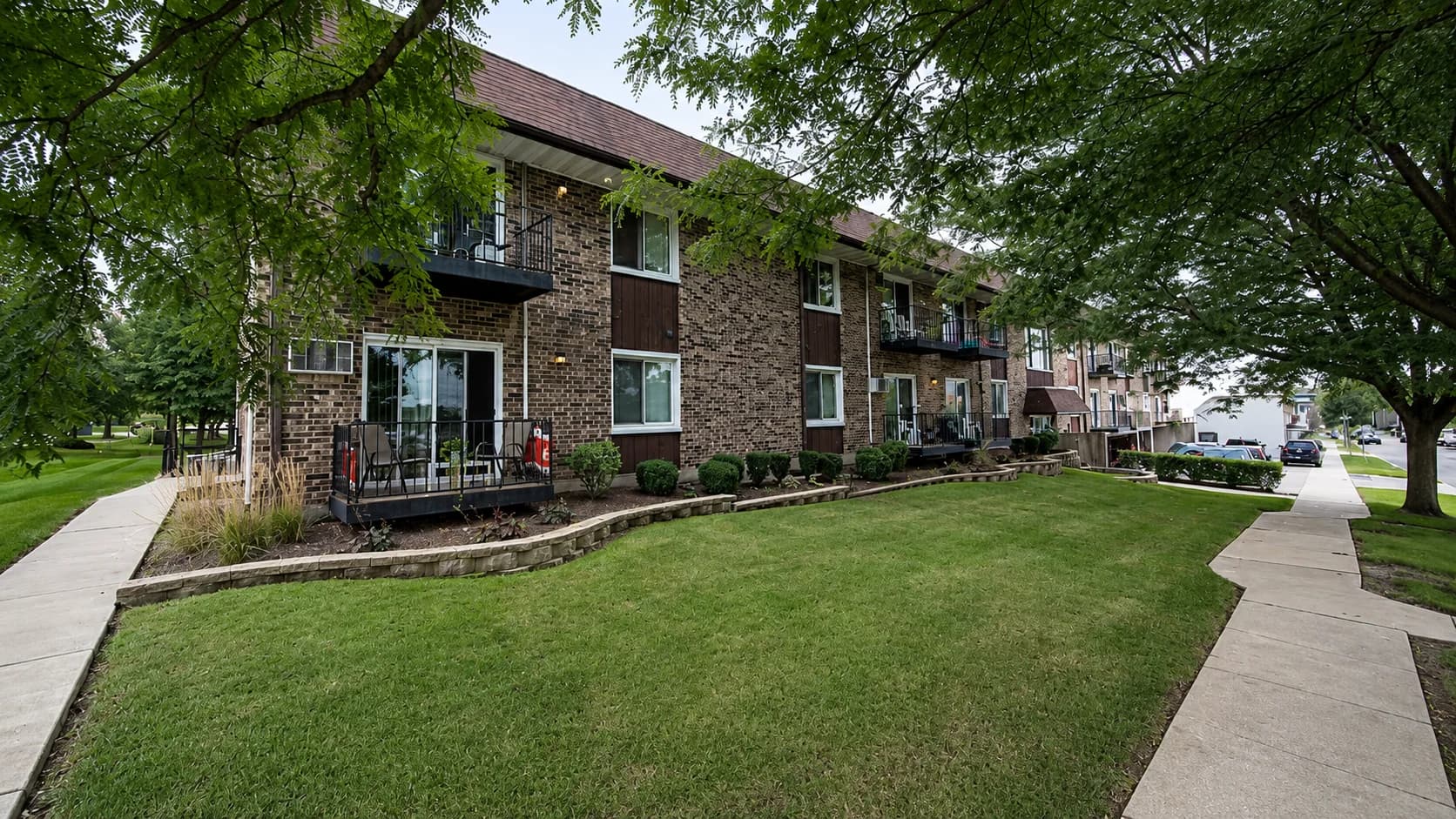 1 bd / 1 ba - Lisle, IL