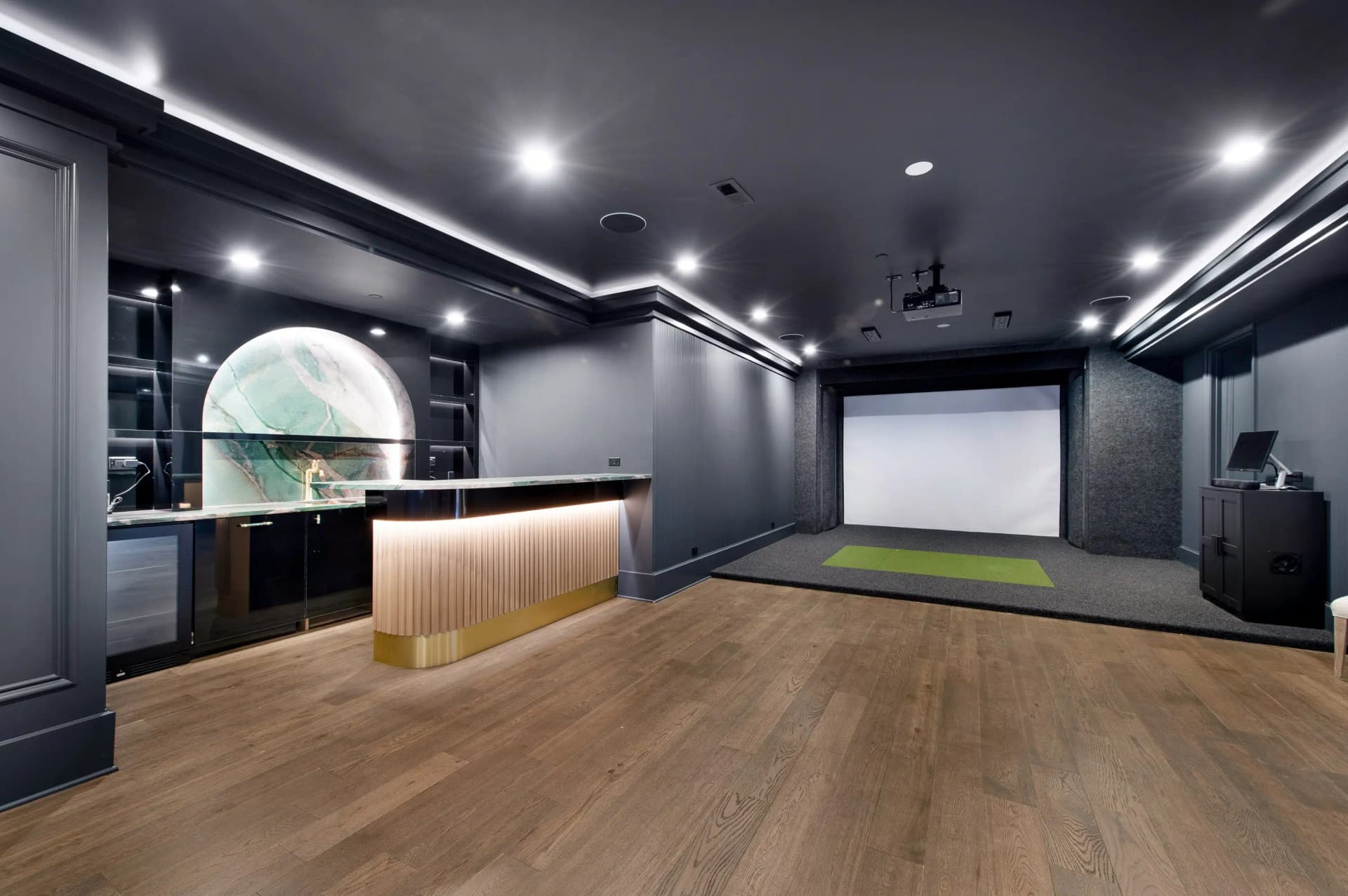 Classic River Forest Residence - Image 3