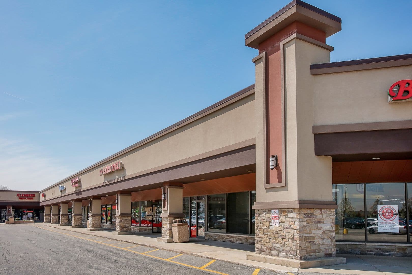9800 sqft - Hanover Park, IL